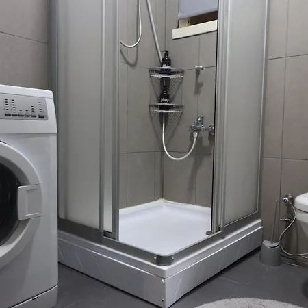 Apartment Spacious & Historic 2br In Taksim