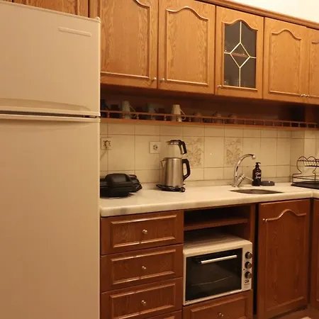 Spacious & Historic 2br In Taksim *